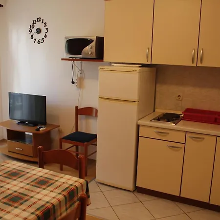 Apartments Branko Povljana Exterior photo